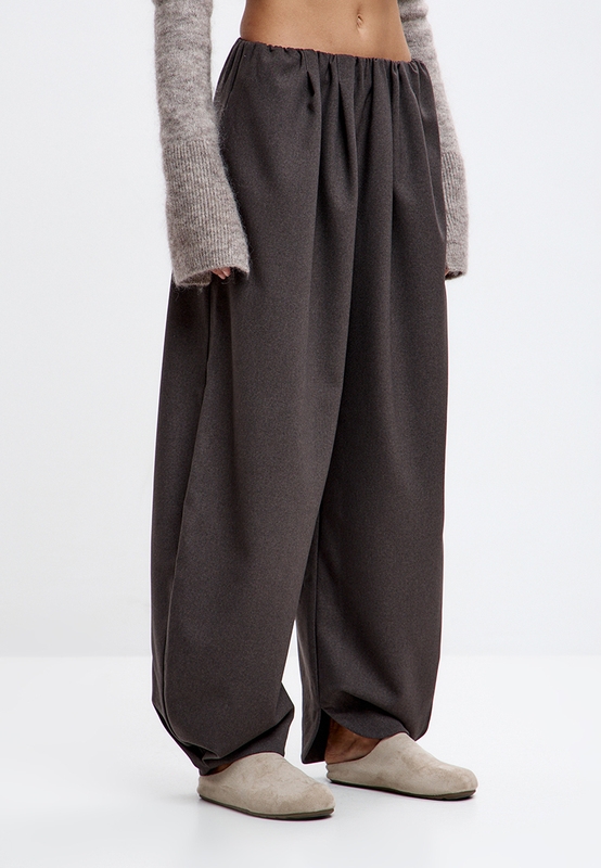 Брюки шаровары с разрезами